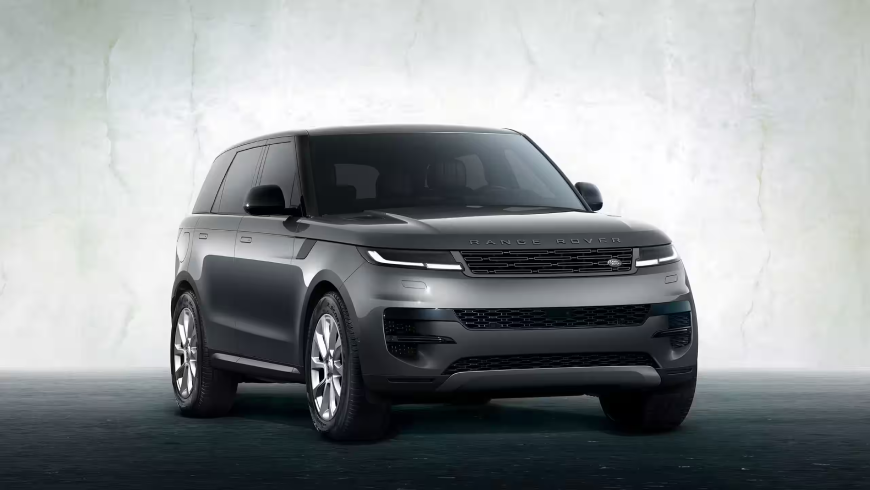 Land Rover Discovery on a sand dune